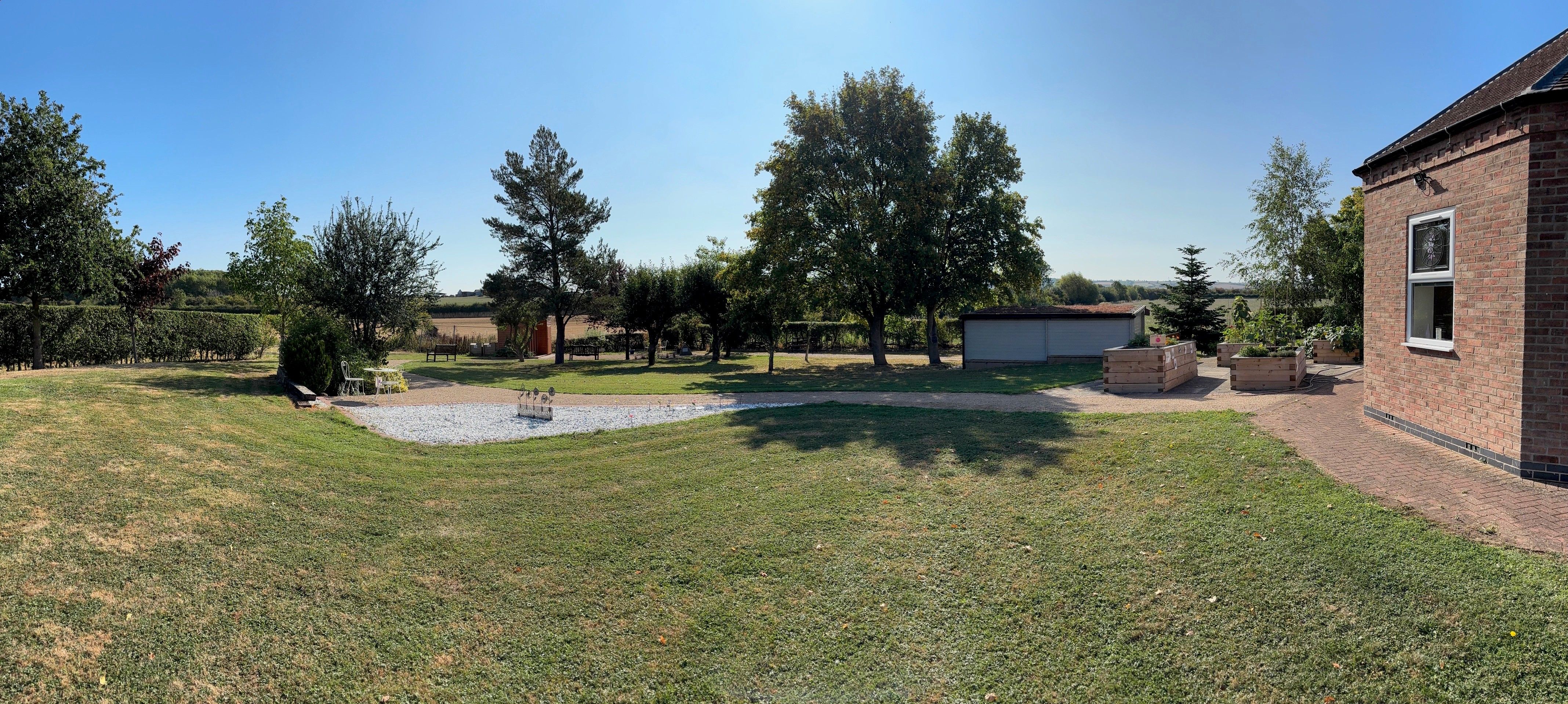 Extensive gardens